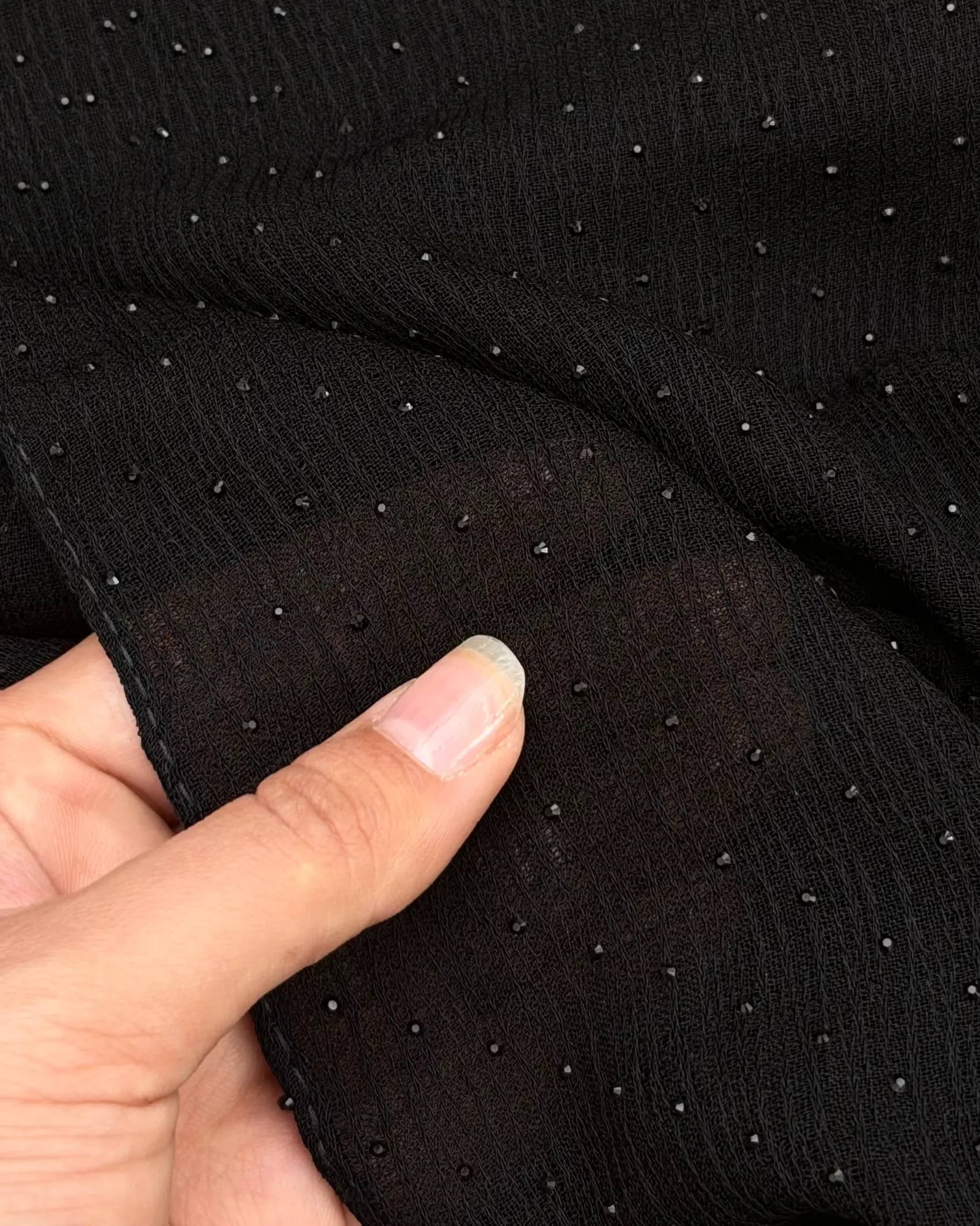 روسری مشکی نگین دار (ویژه محرم)
