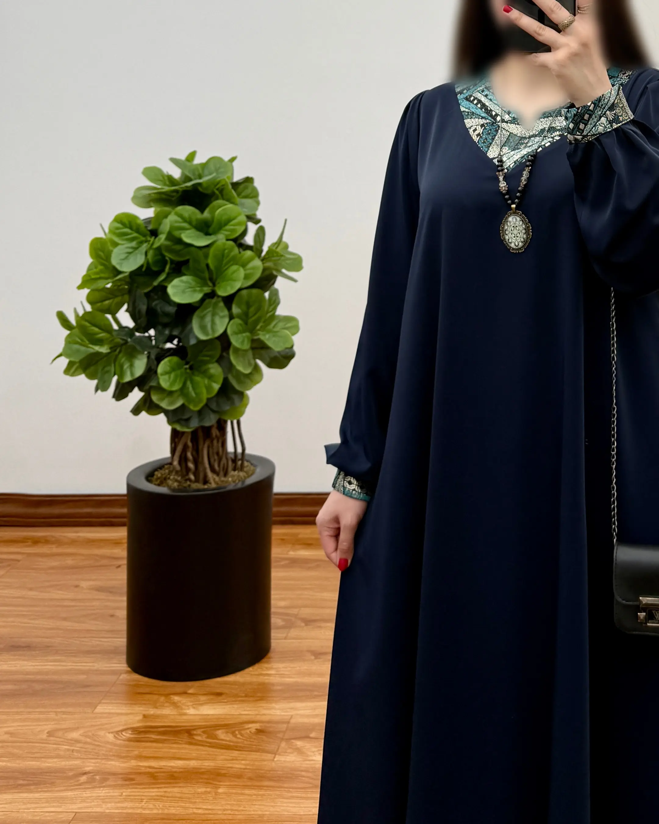 مانتو ایتالیایی الیزه مدل النا