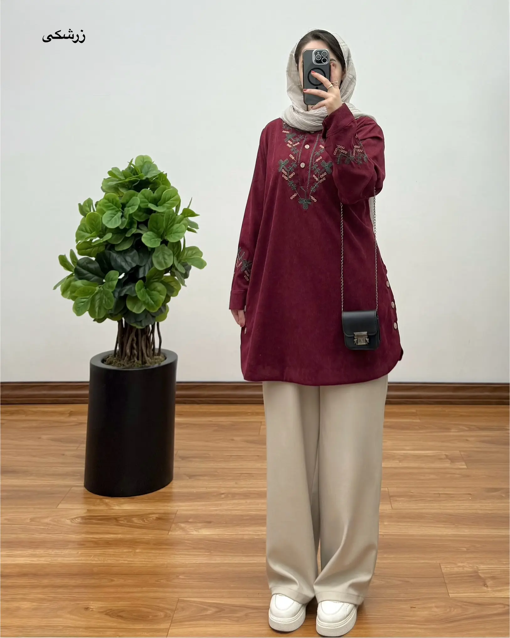 مانتو گلدوزی روژین (طرح مینیاتور)