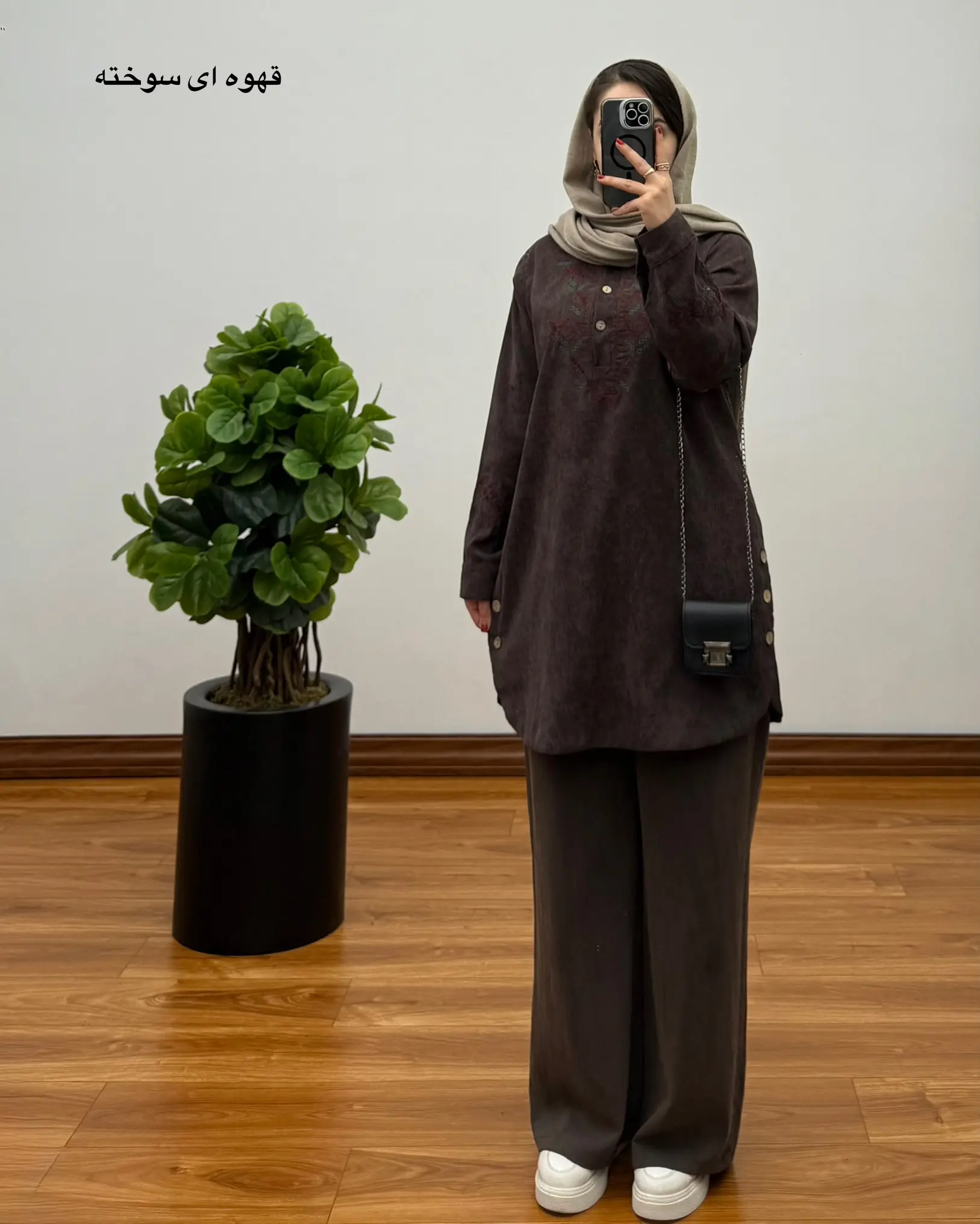 مانتو گلدوزی روژین (طرح مینیاتور)