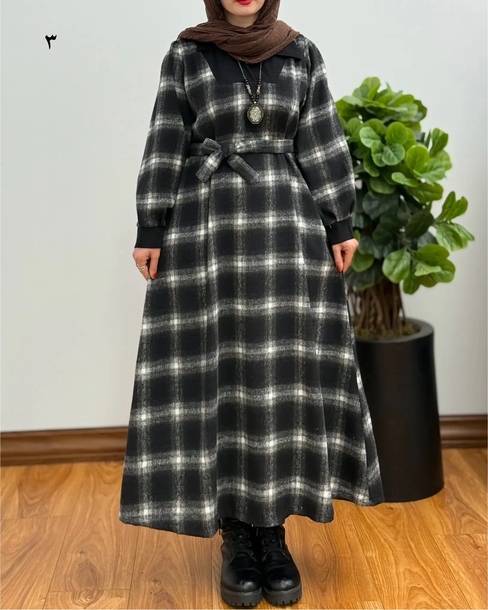 پیراهن پشمی خاتون ۱