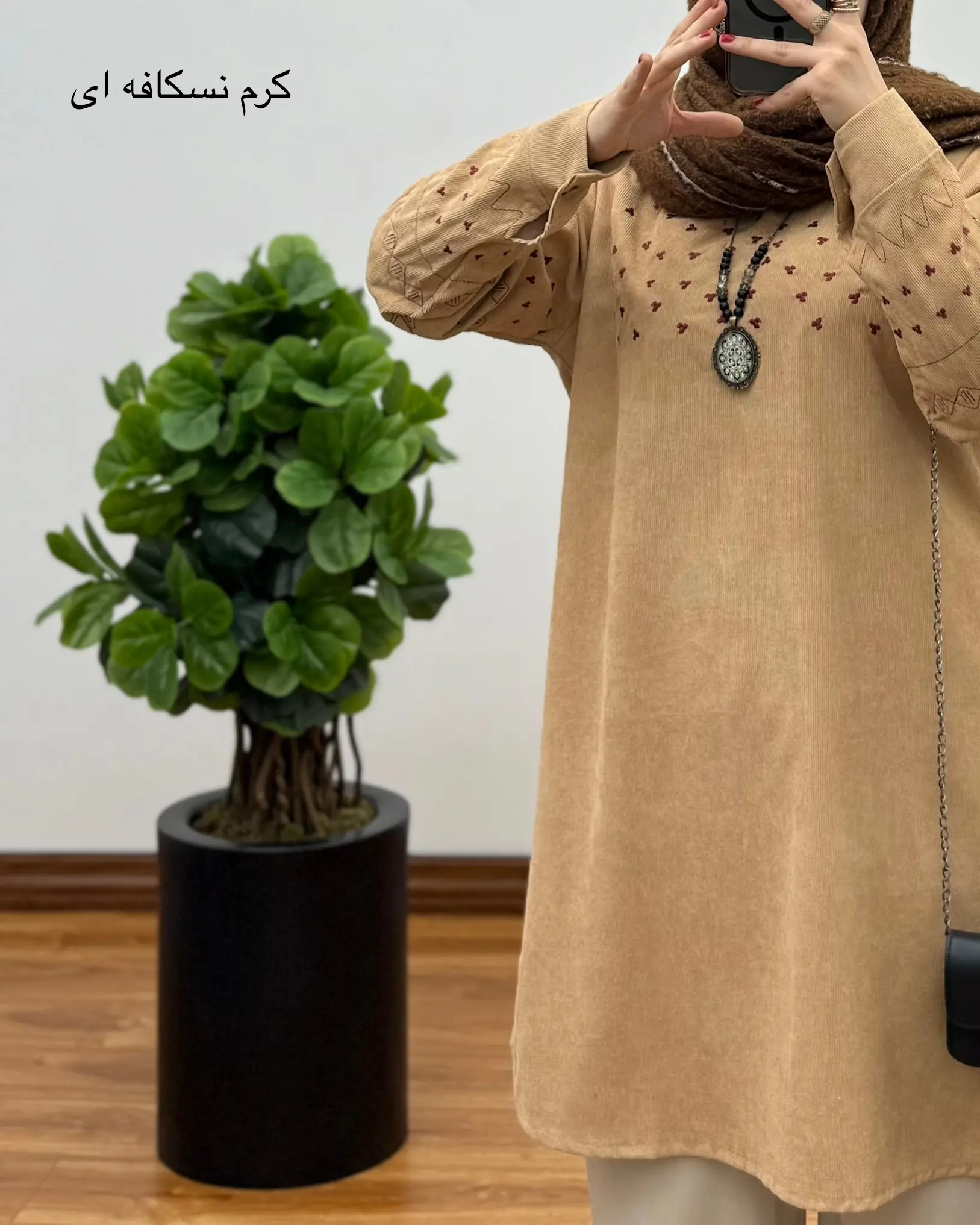 مانتو گلدوزی رویال