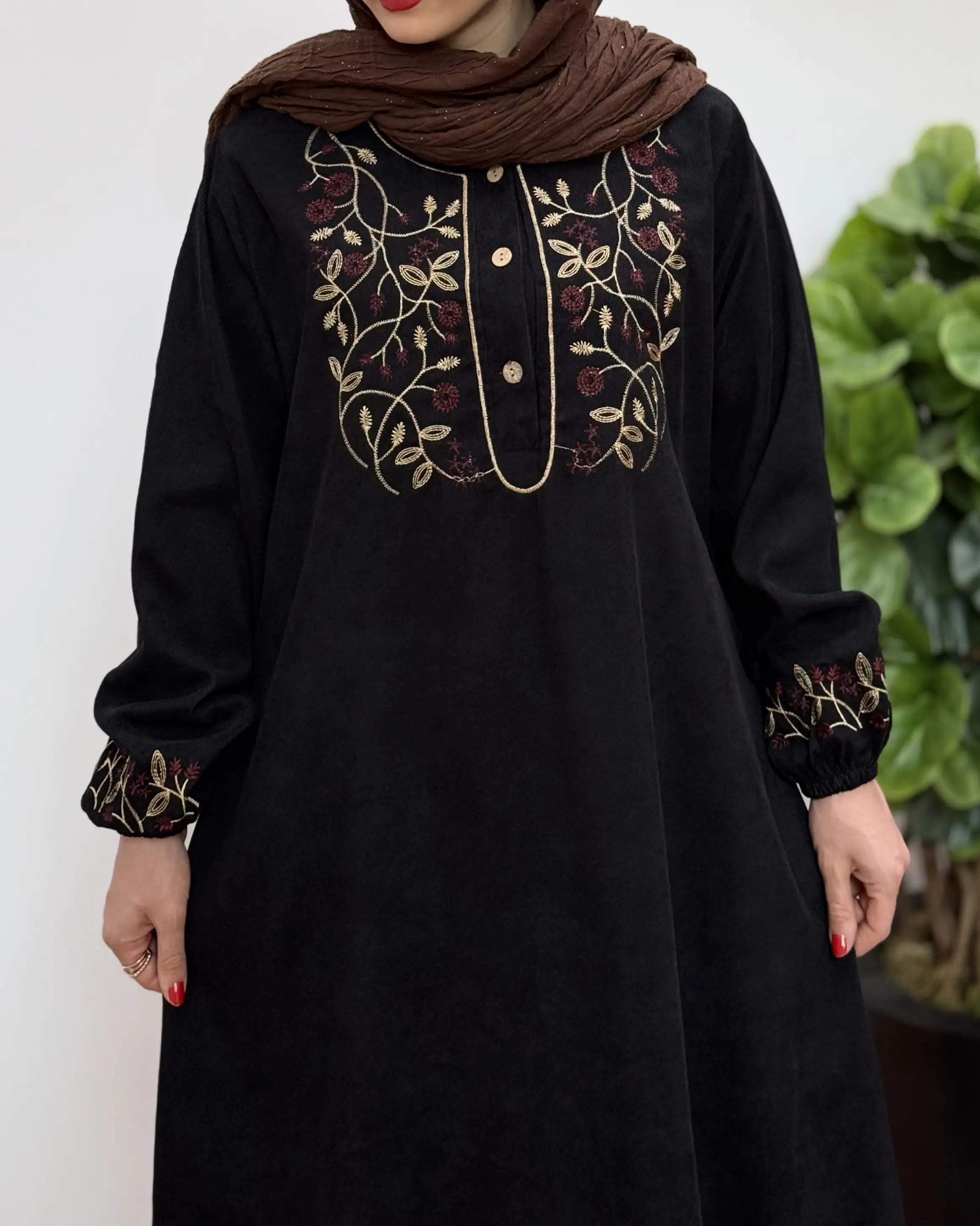 مانتو شهربانو کبریتی طرح برگ ۳