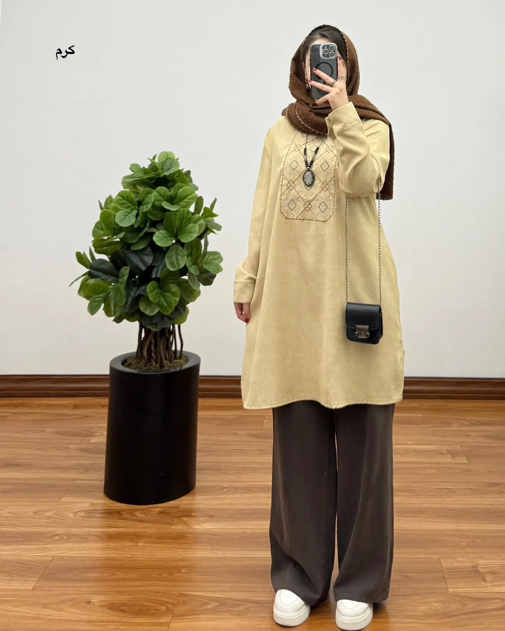 مانتو گلدوزی آفتاب