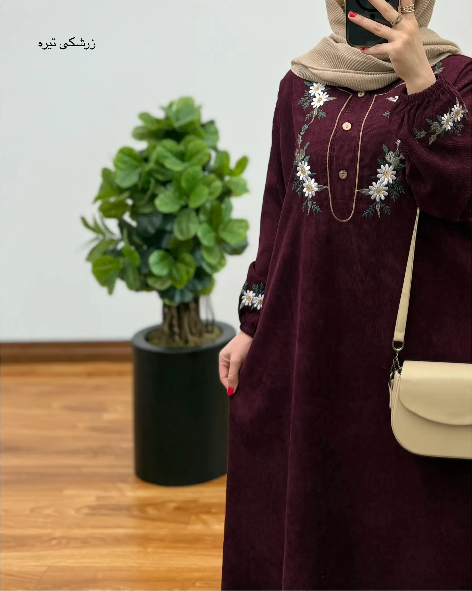 مانتو شهربانو کبریتی طرح گل ۵