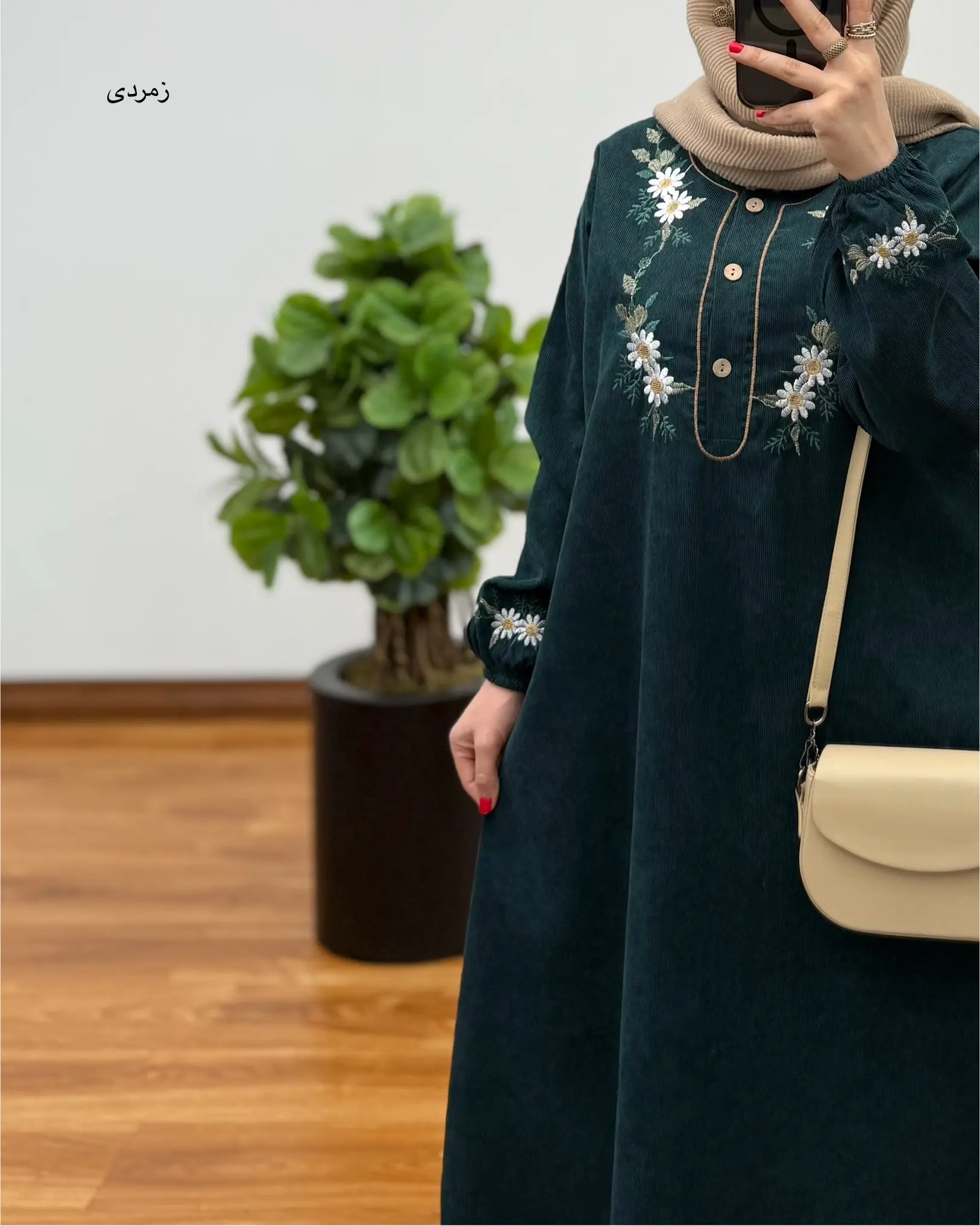 مانتو شهربانو کبریتی طرح گل ۵