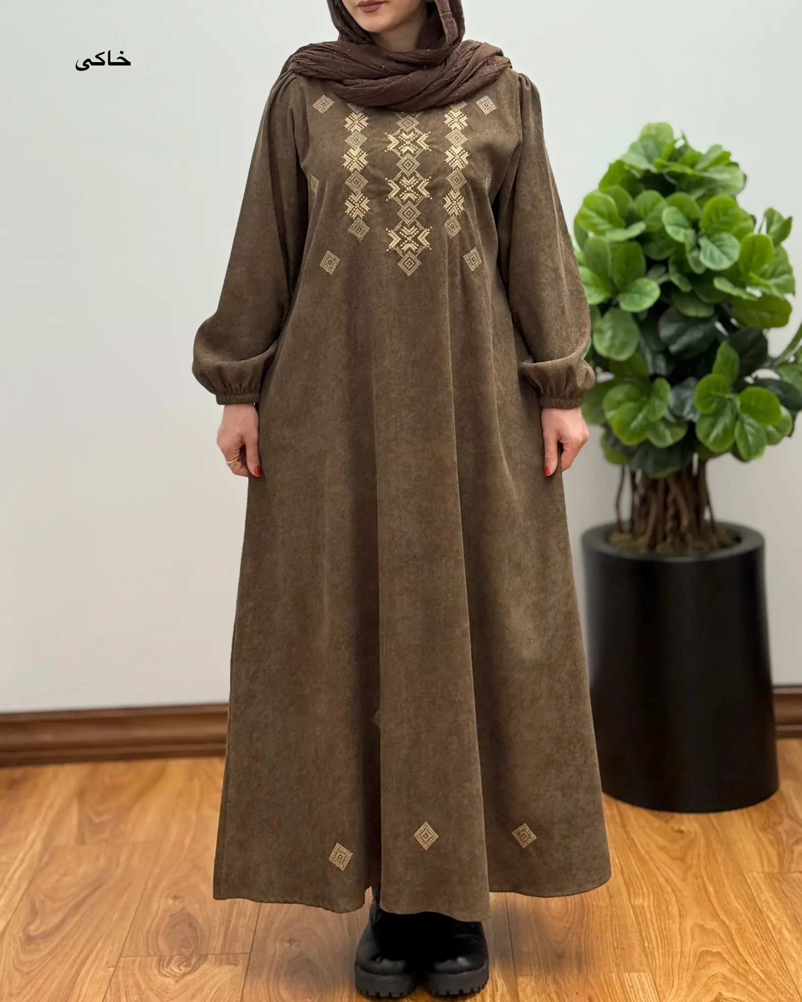 مانتو گلدوزی ماهان