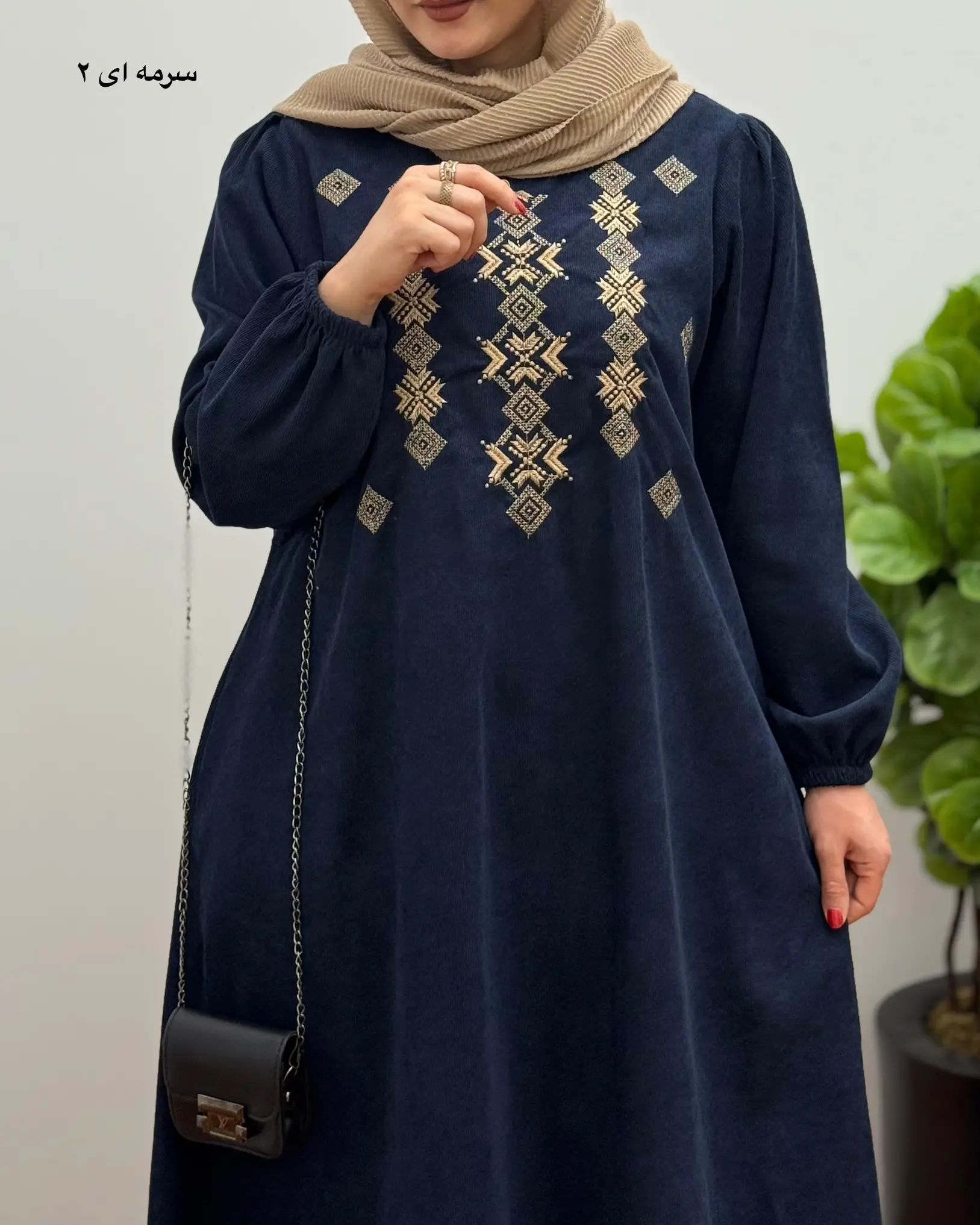 مانتو گلدوزی ماهان