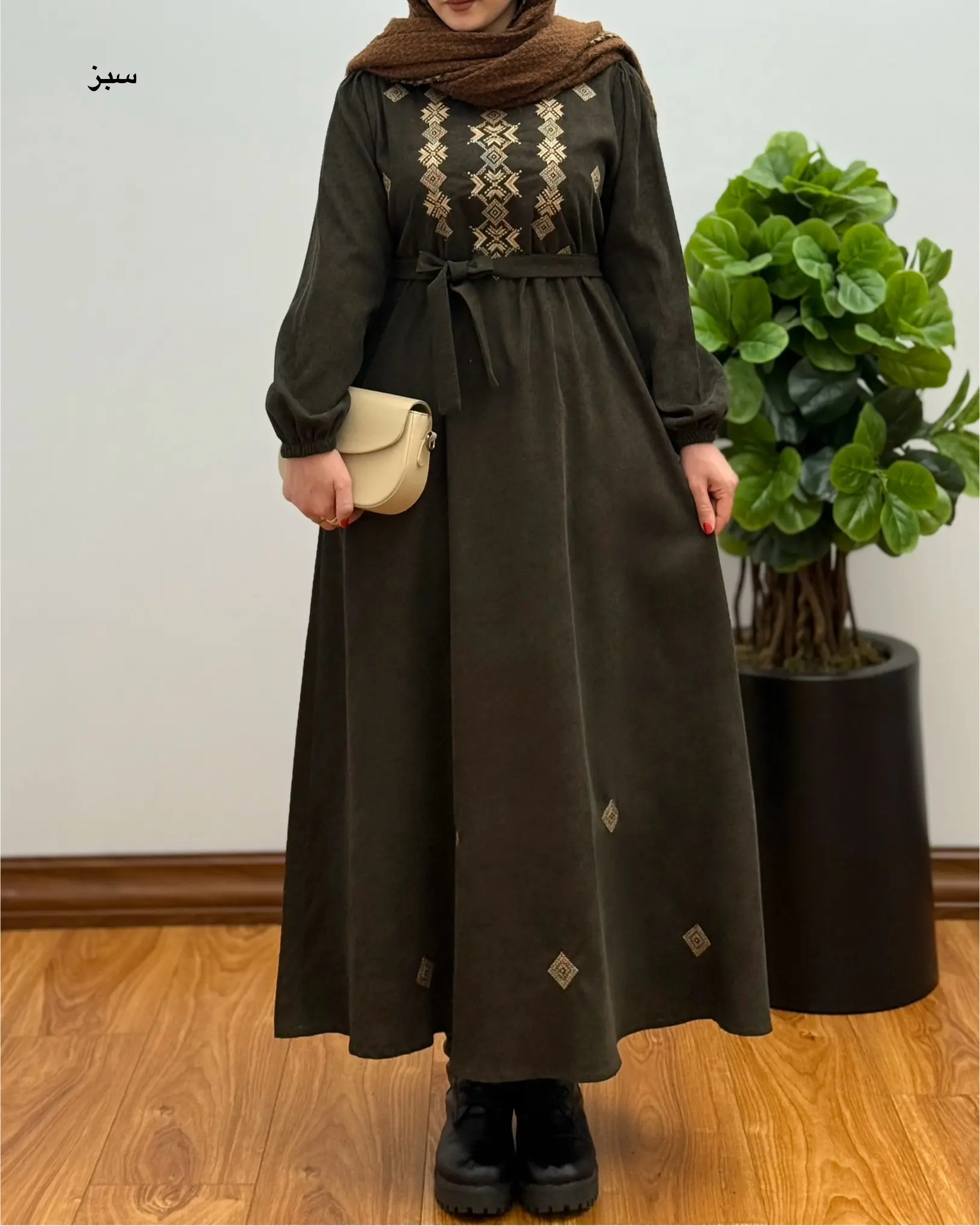 مانتو گلدوزی ماهان