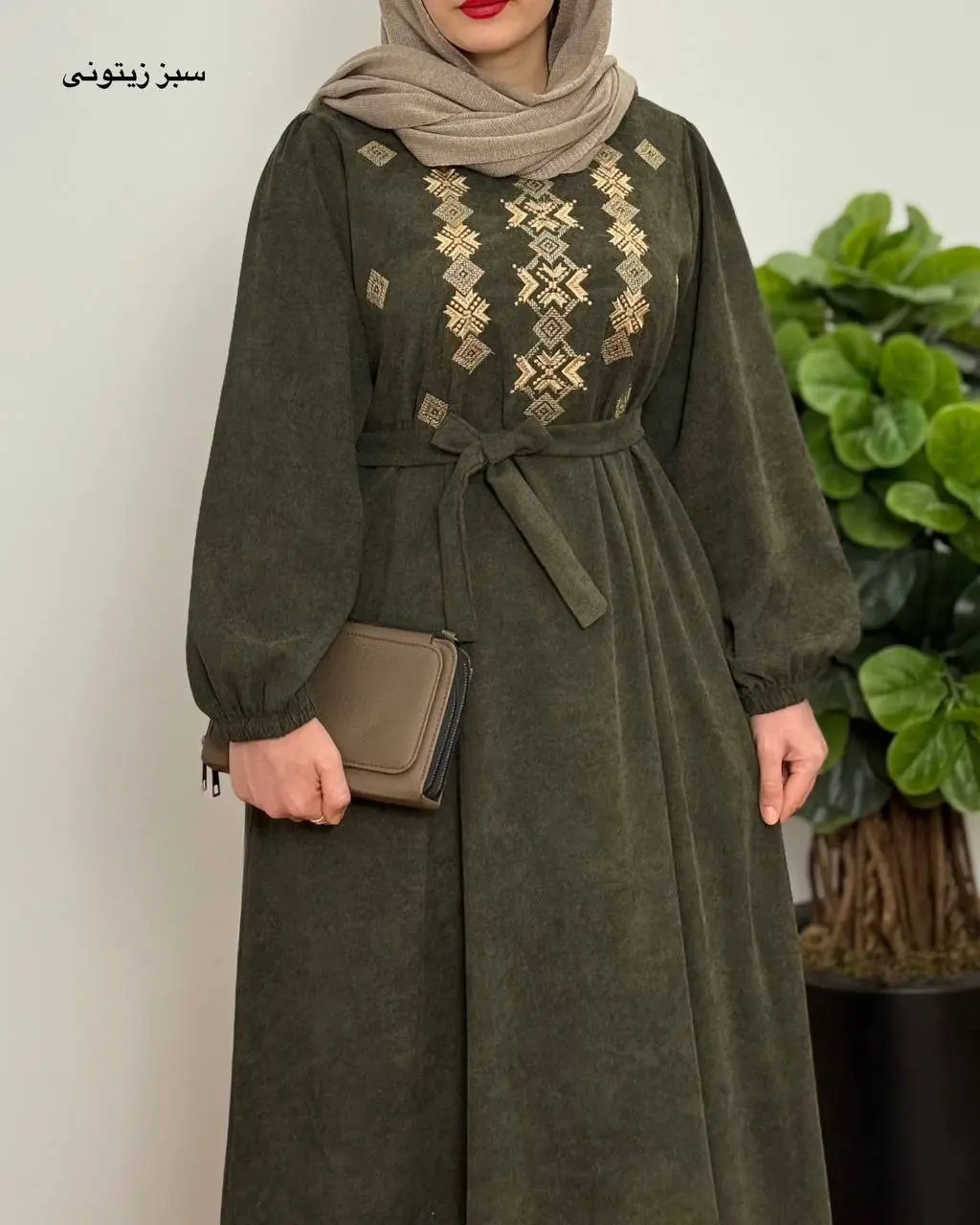 مانتو گلدوزی ماهان