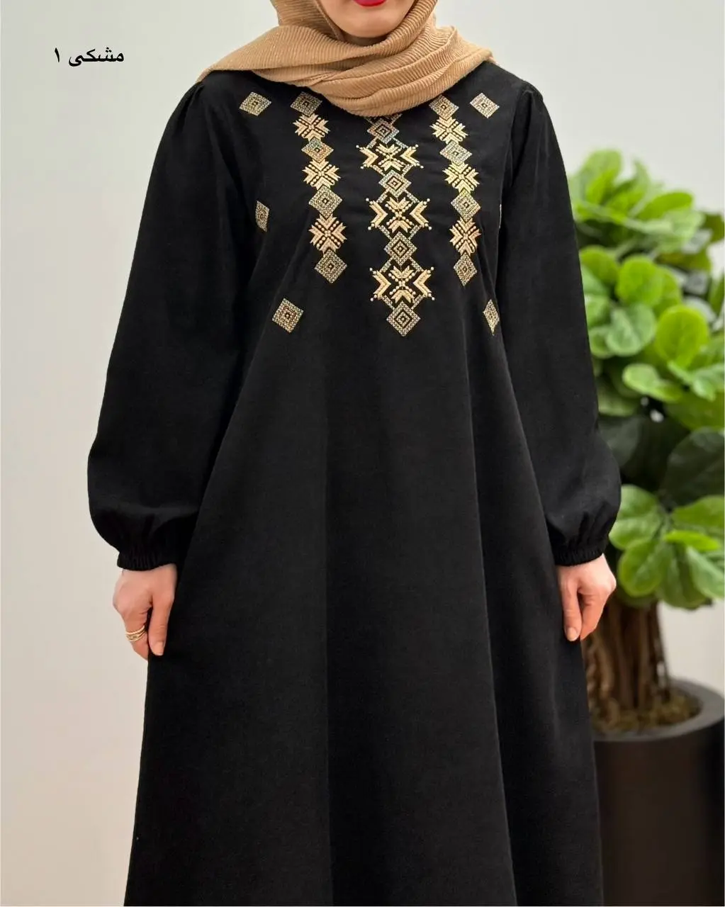 مانتو گلدوزی ماهان