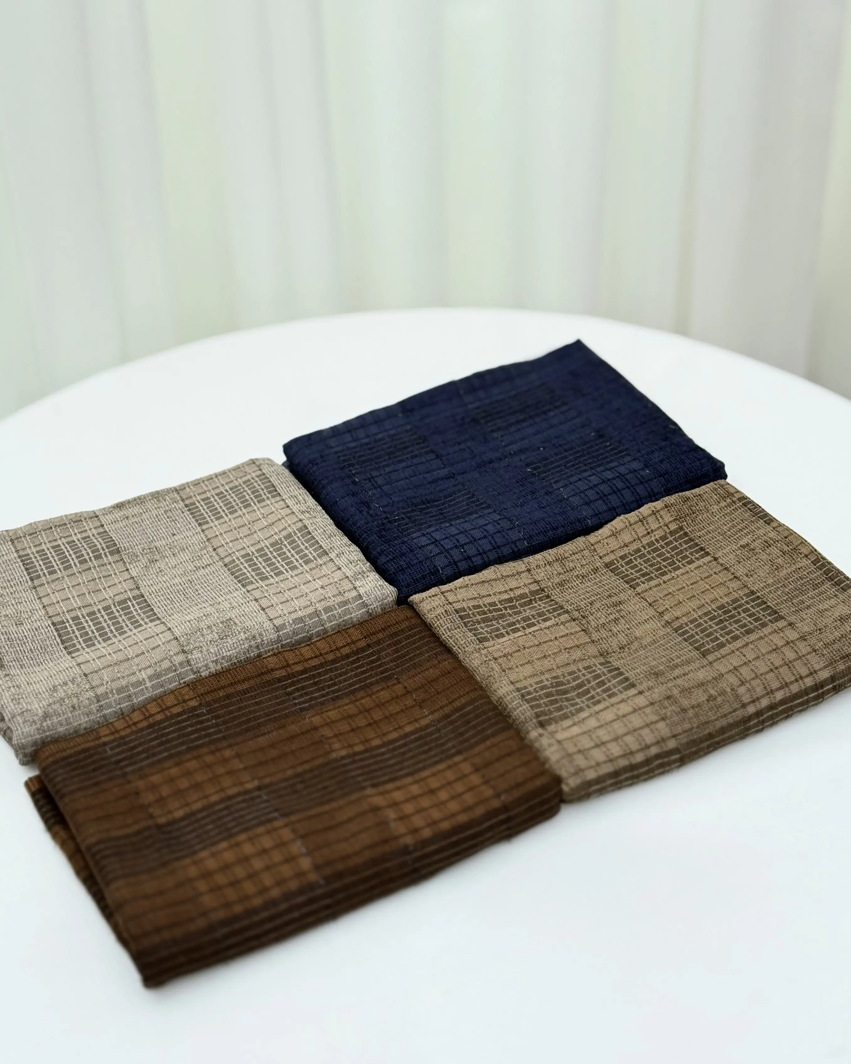 شال چهارخونه لمه