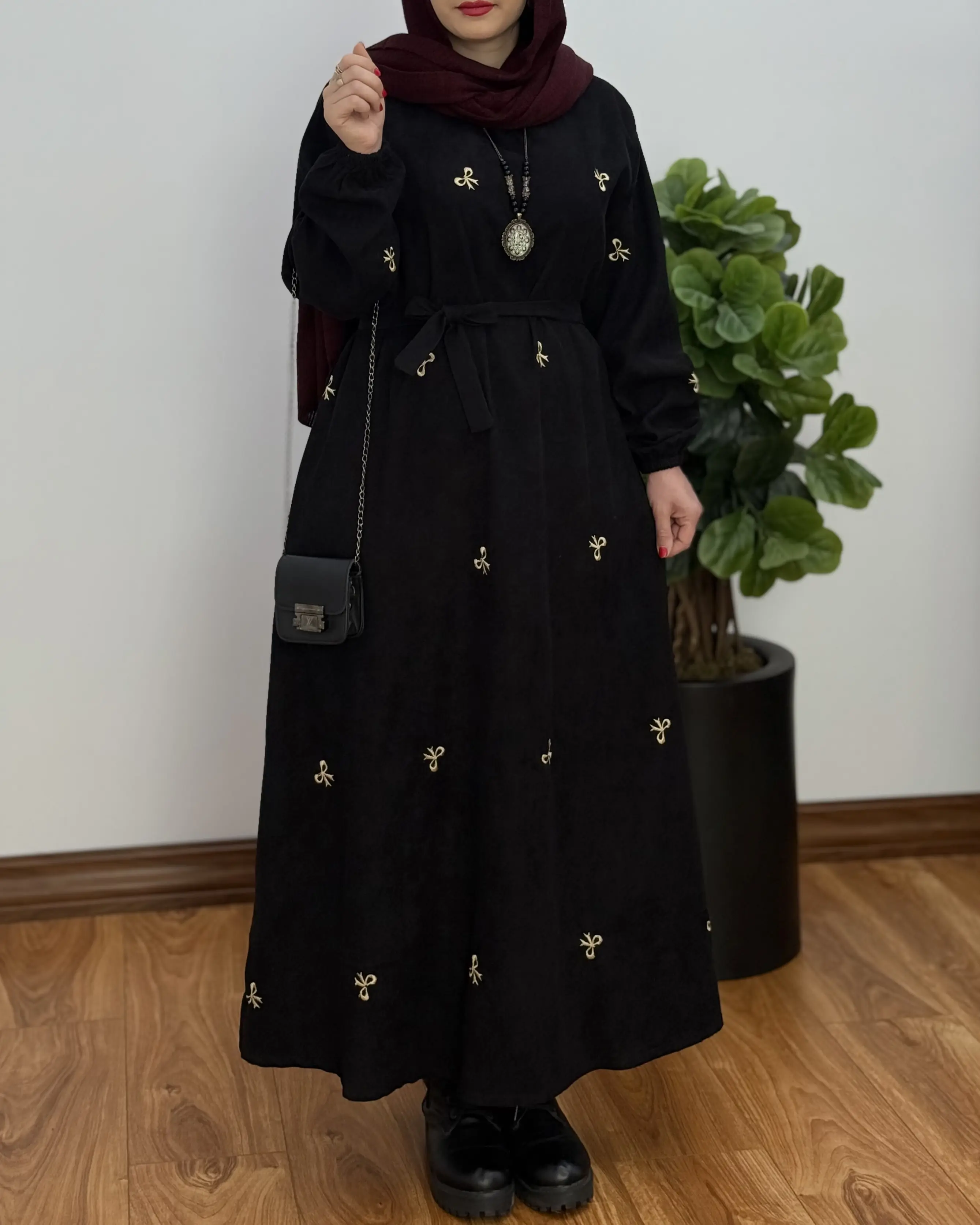 پیراهن مانتویی تمام گلدوزی پاپیون