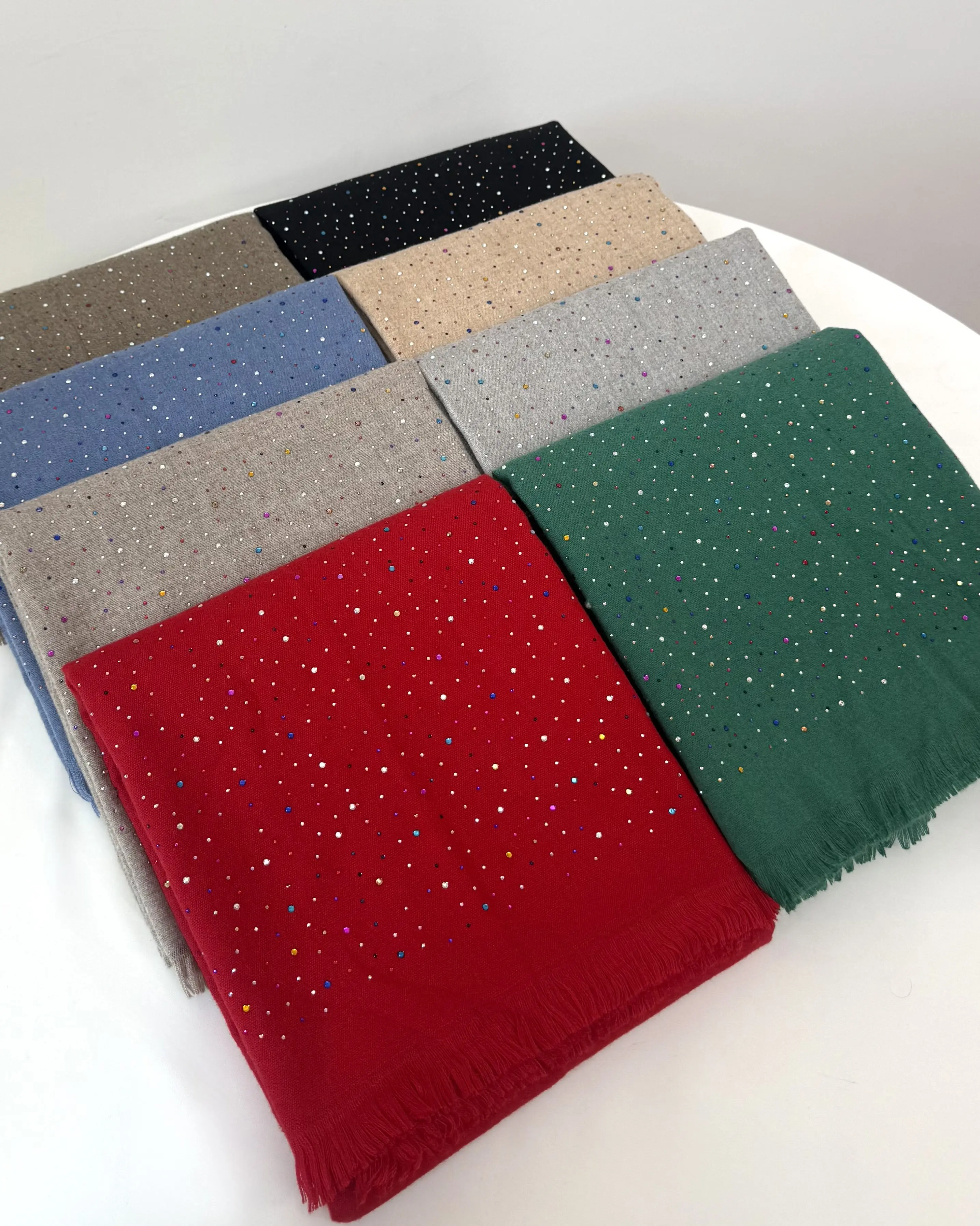 شال موهر نگین دار