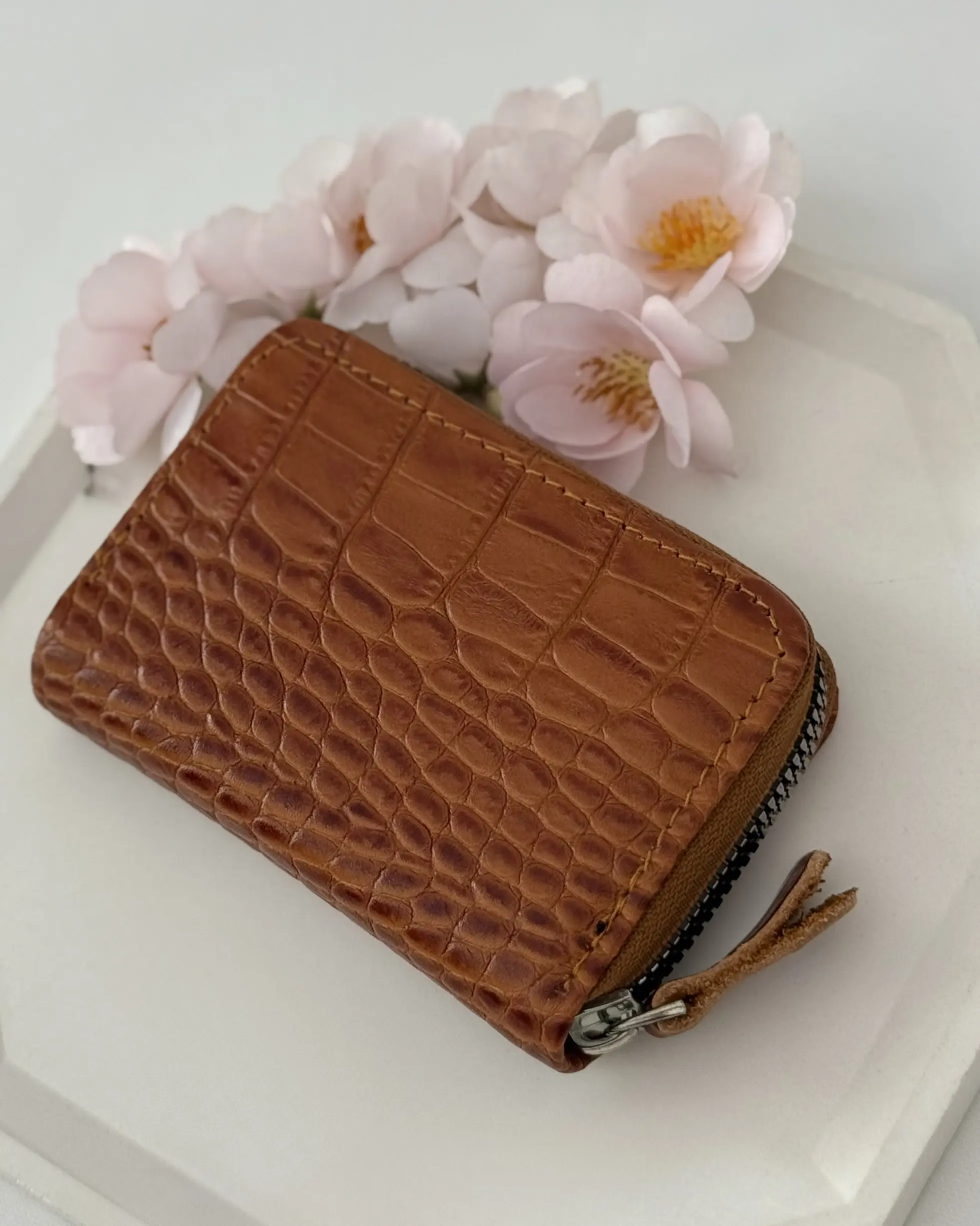 جاکارتی چرم کد ۱۳۵۱