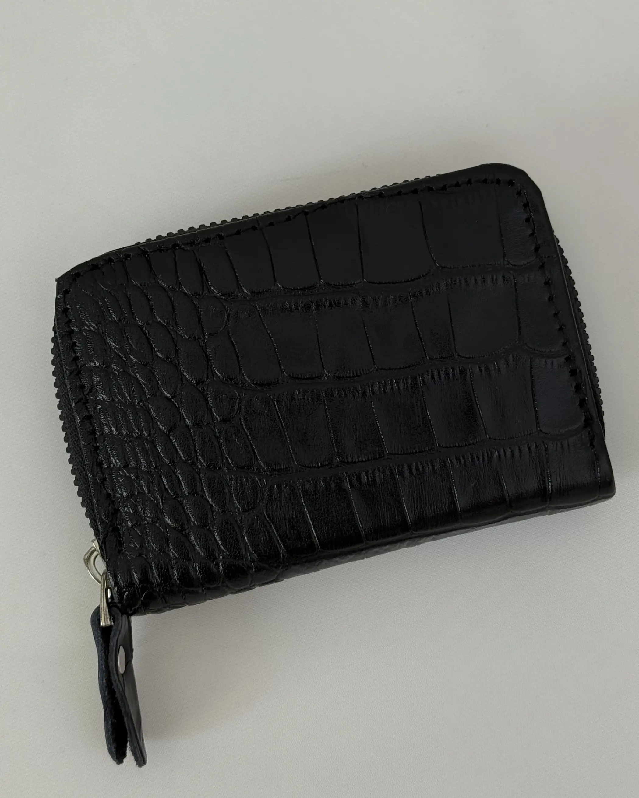 جاکارتی چرم کد ۱۳۵۱