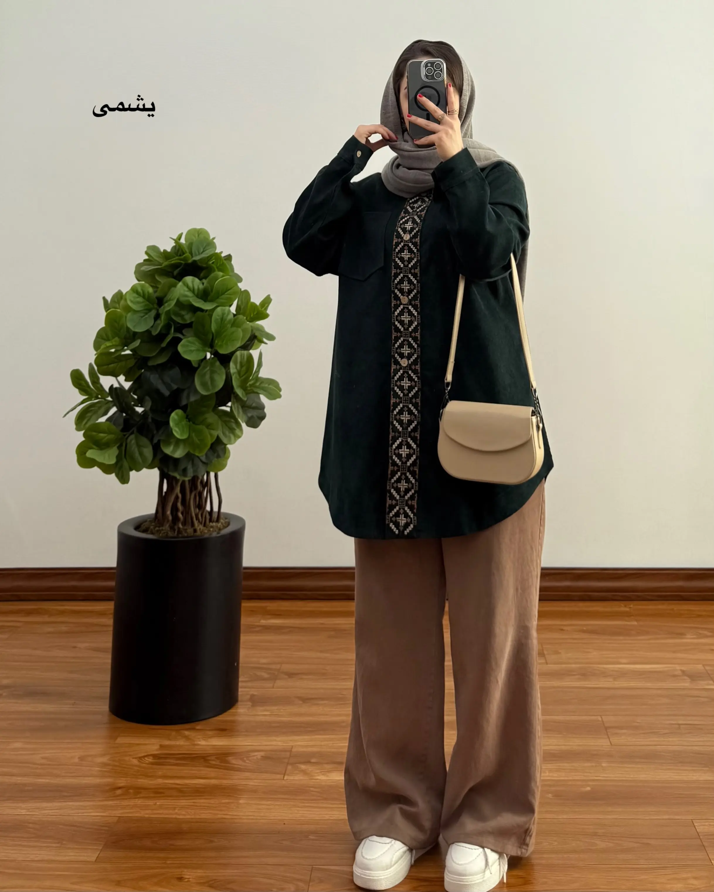 مانتو گلدوزی تک جیب