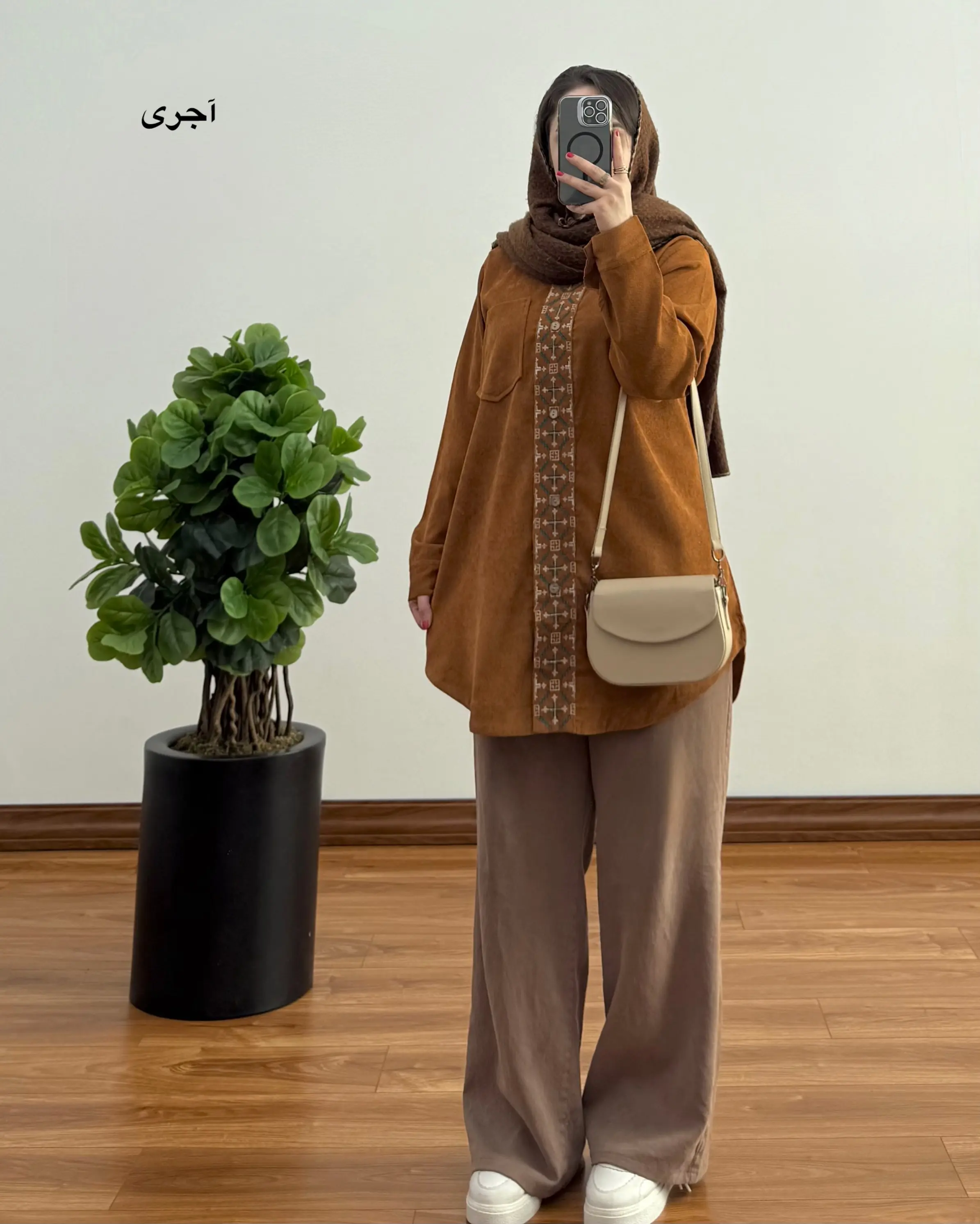 مانتو گلدوزی تک جیب