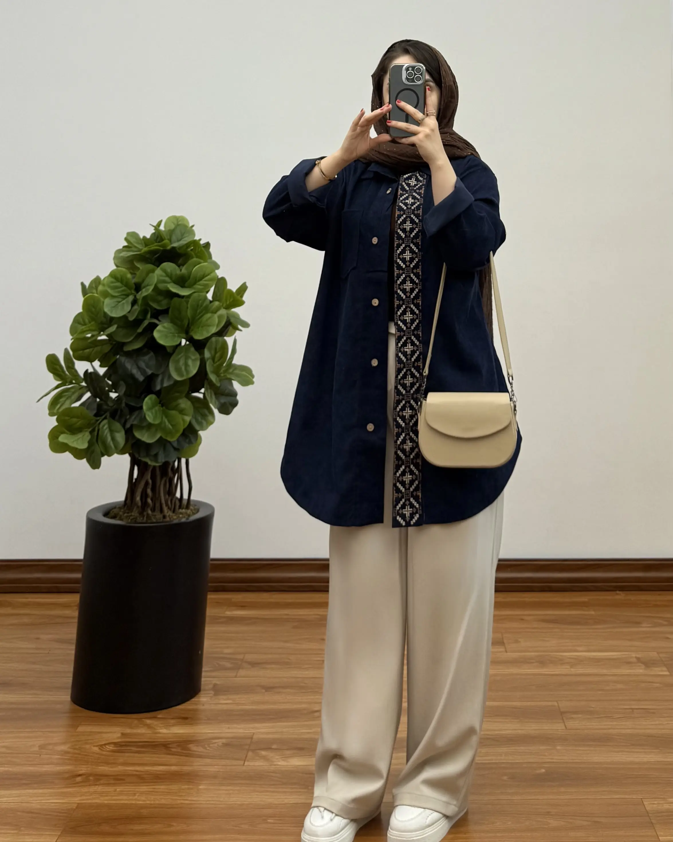 مانتو گلدوزی تک جیب