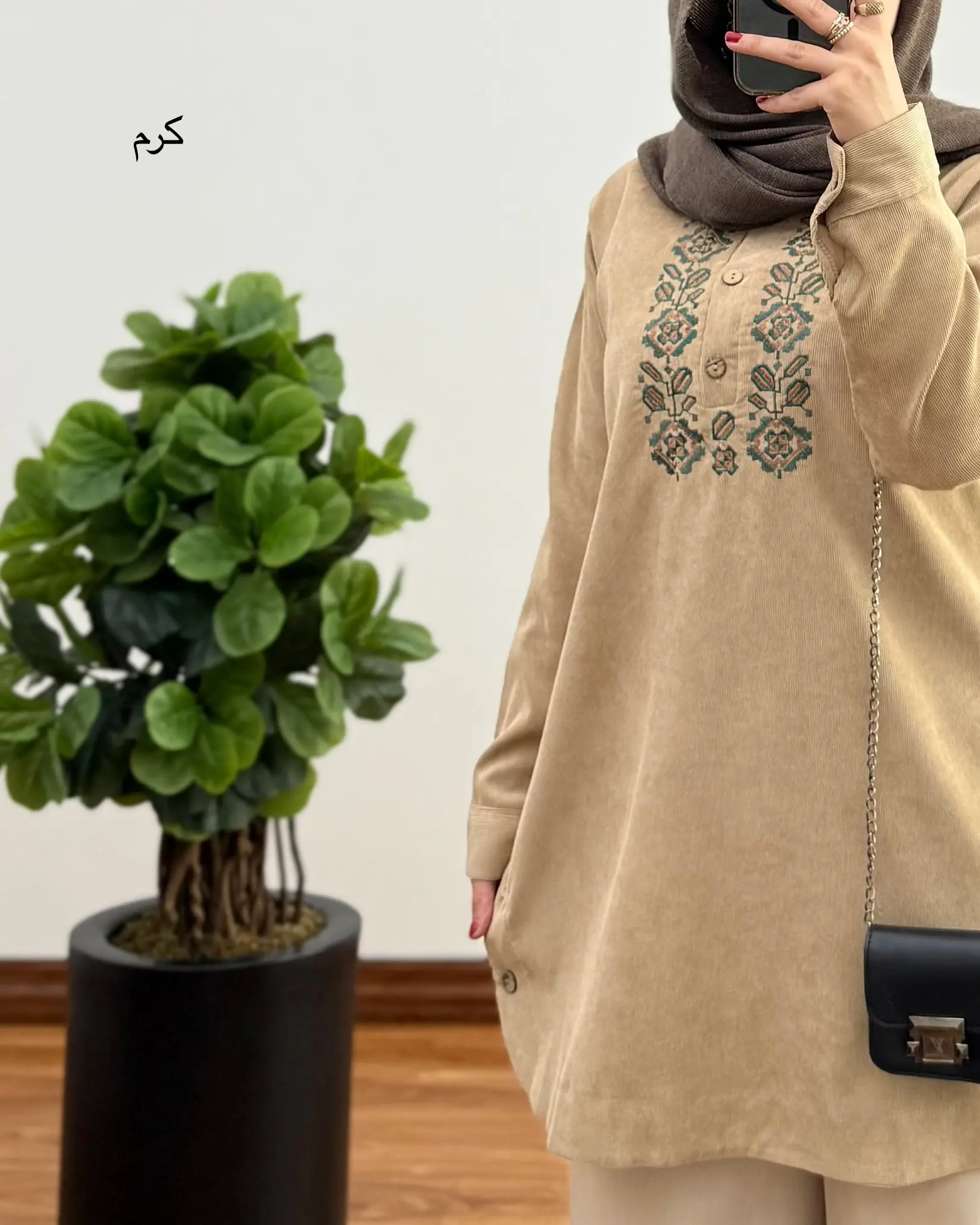 مانتو گلدوزی روژین
