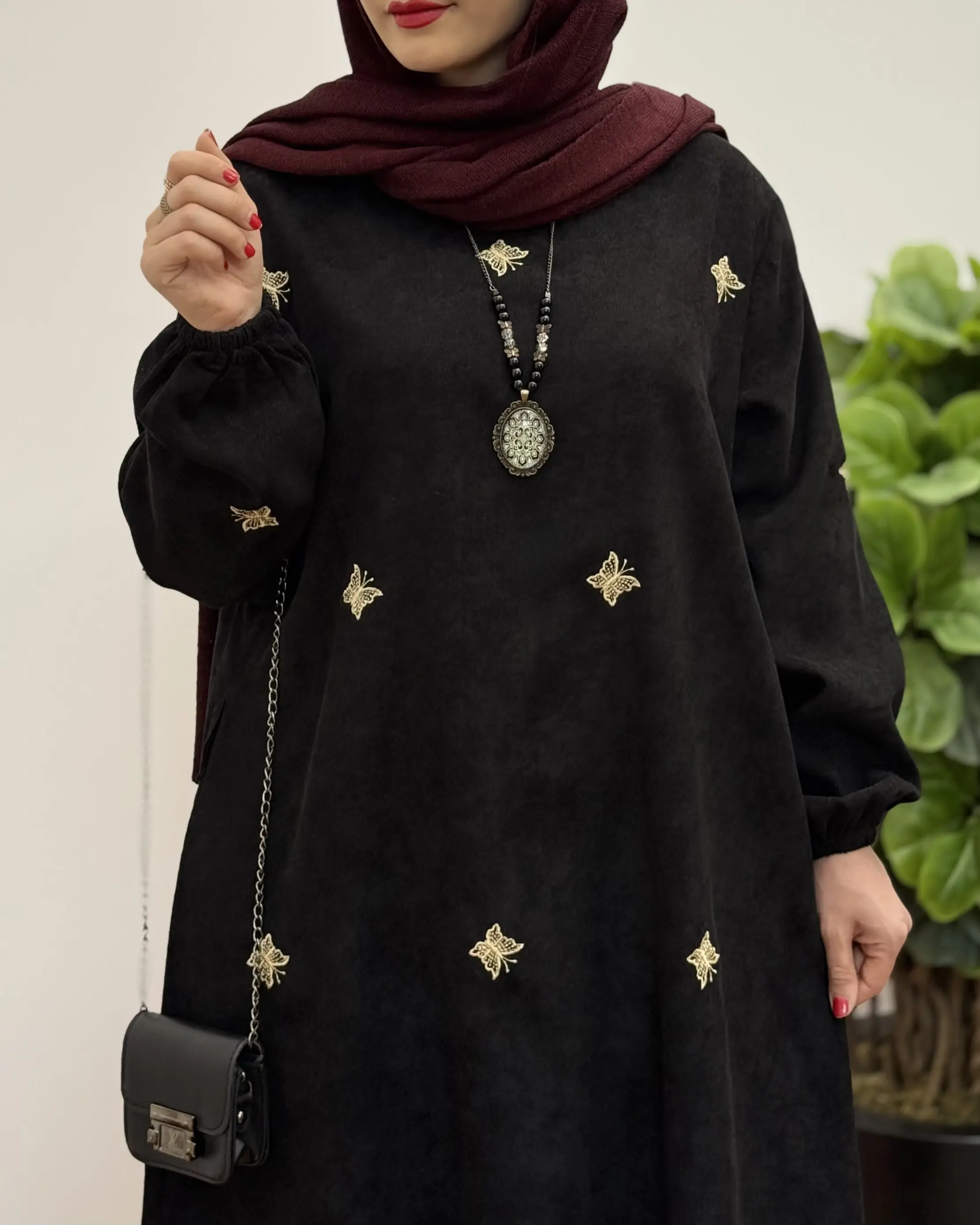 پیراهن مانتویی تمام گلدوزی پروانه