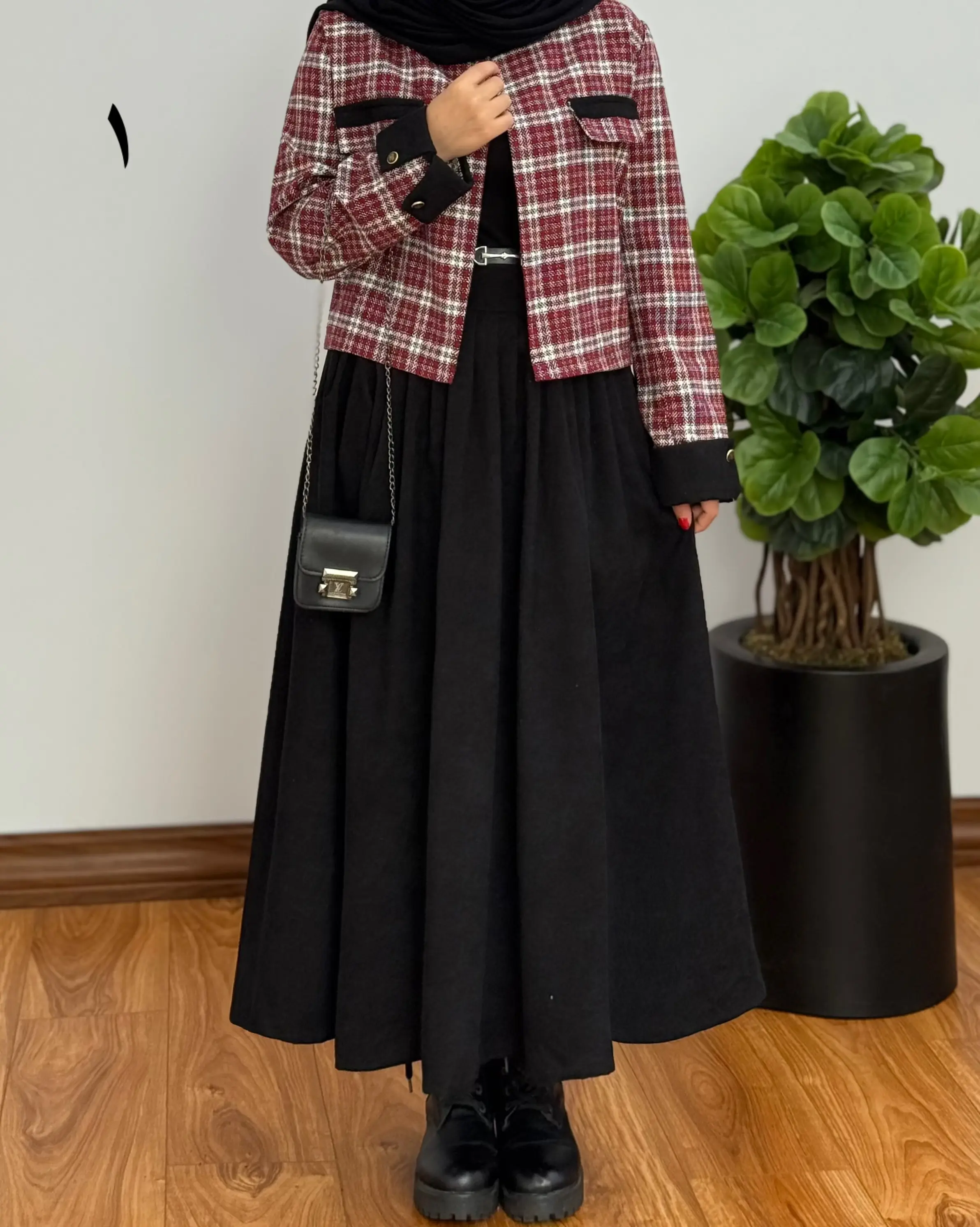 کت و دامن مانلی