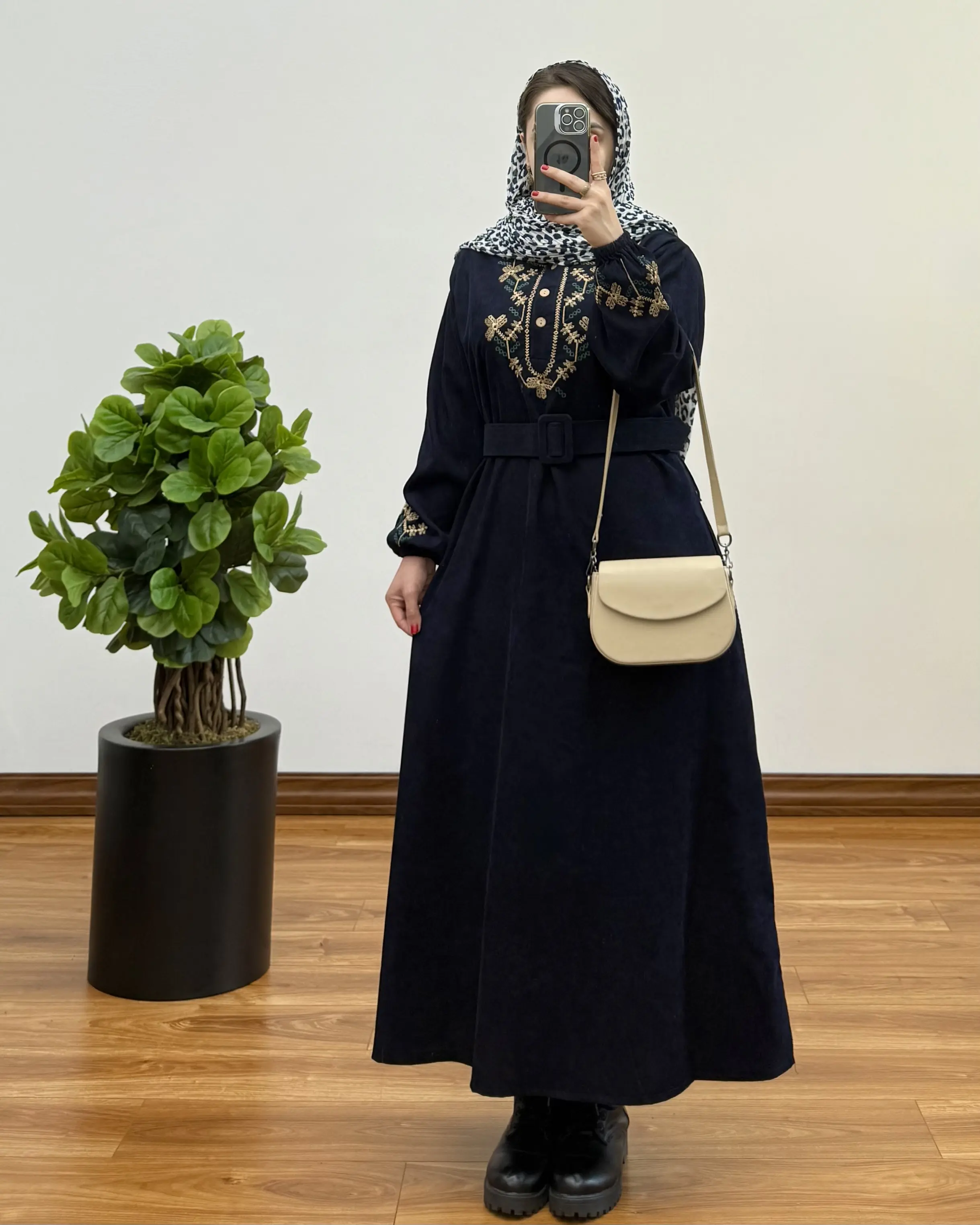 مانتو شهربانو کبریتی طرح مینیاتوری