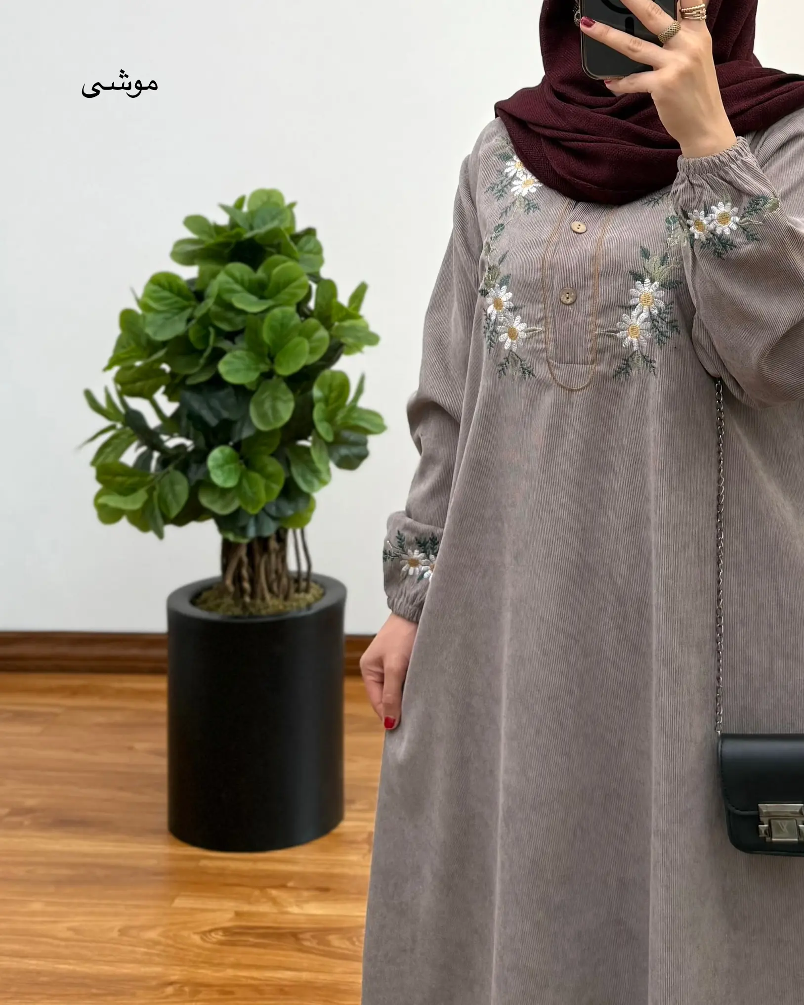 مانتو شهربانو کبریتی طرح گل ۳