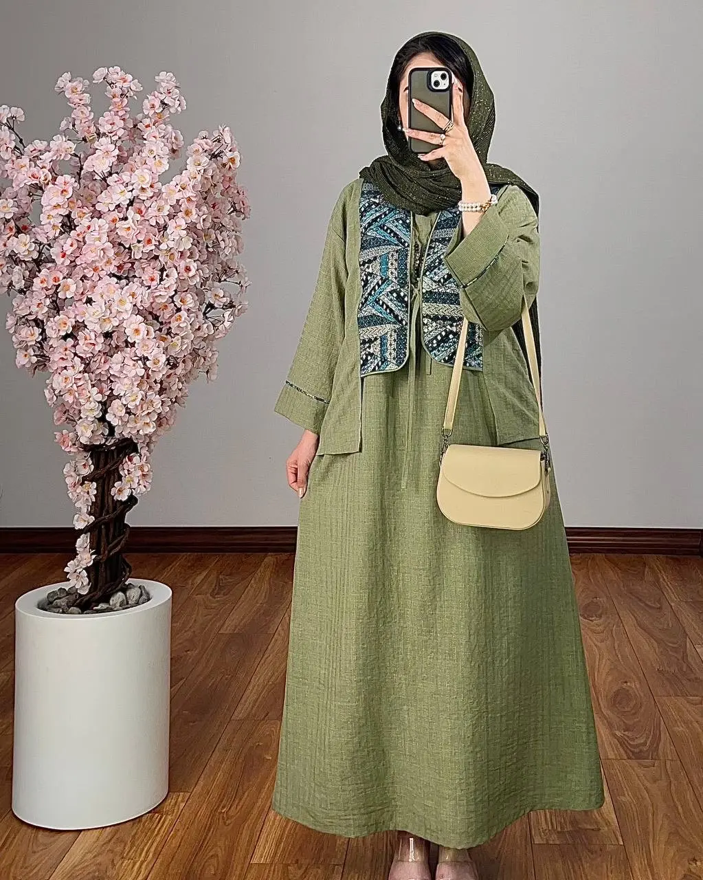 مانتو بلند آسمان