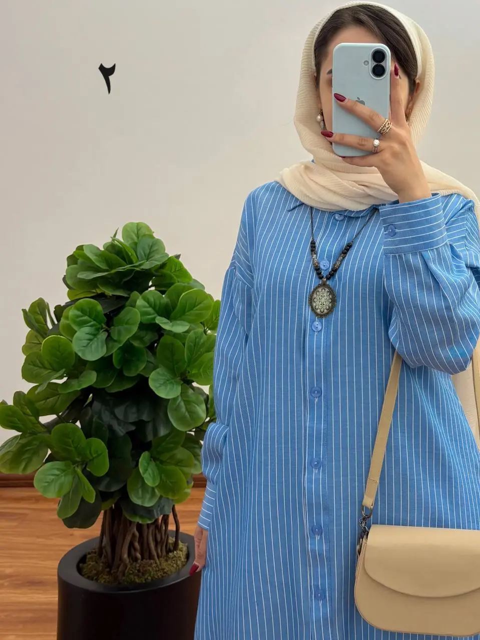 مانتو نخی گلرخ