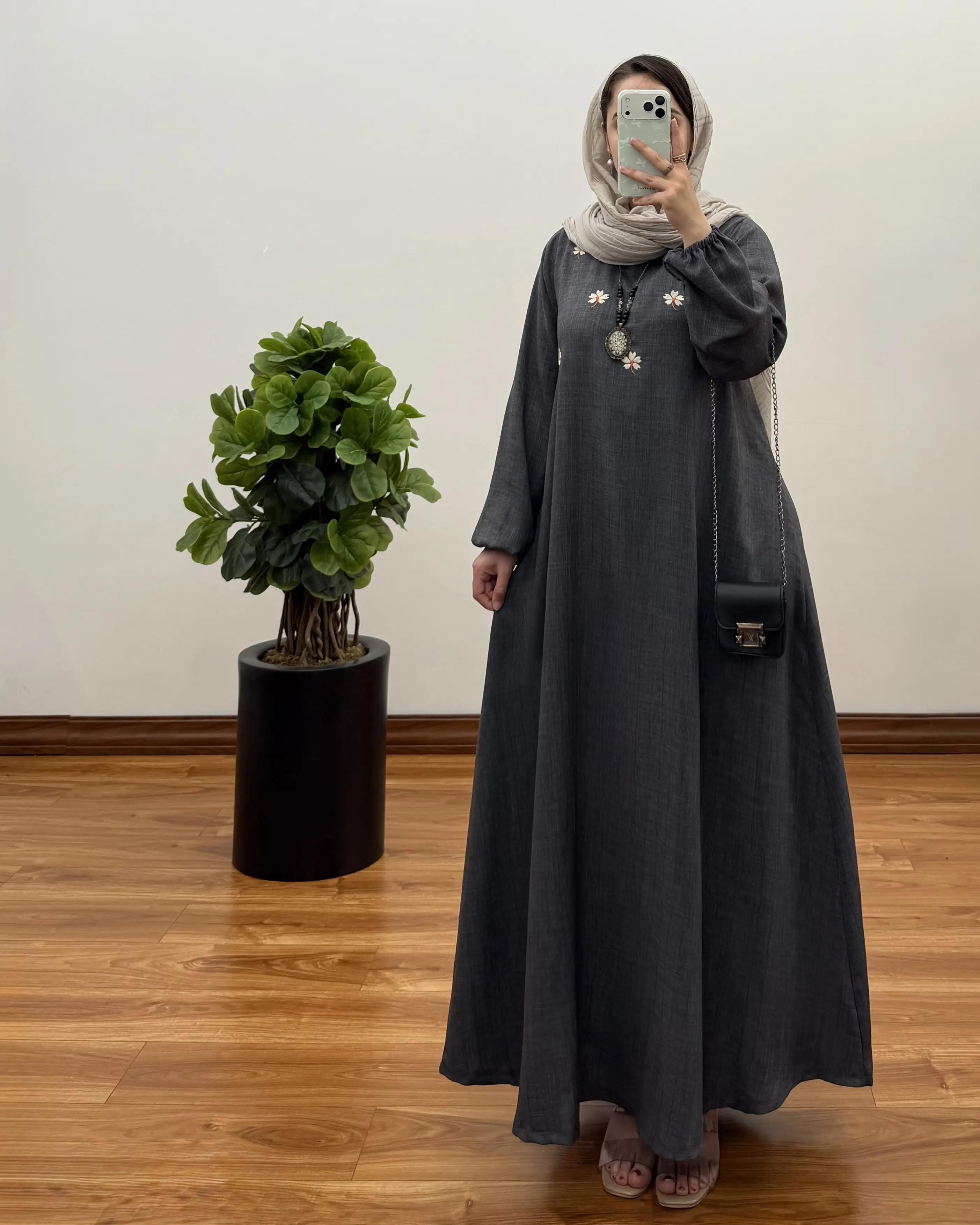 پیراهن مانتویی گلدوزی مدل تمنا(ایراددار)