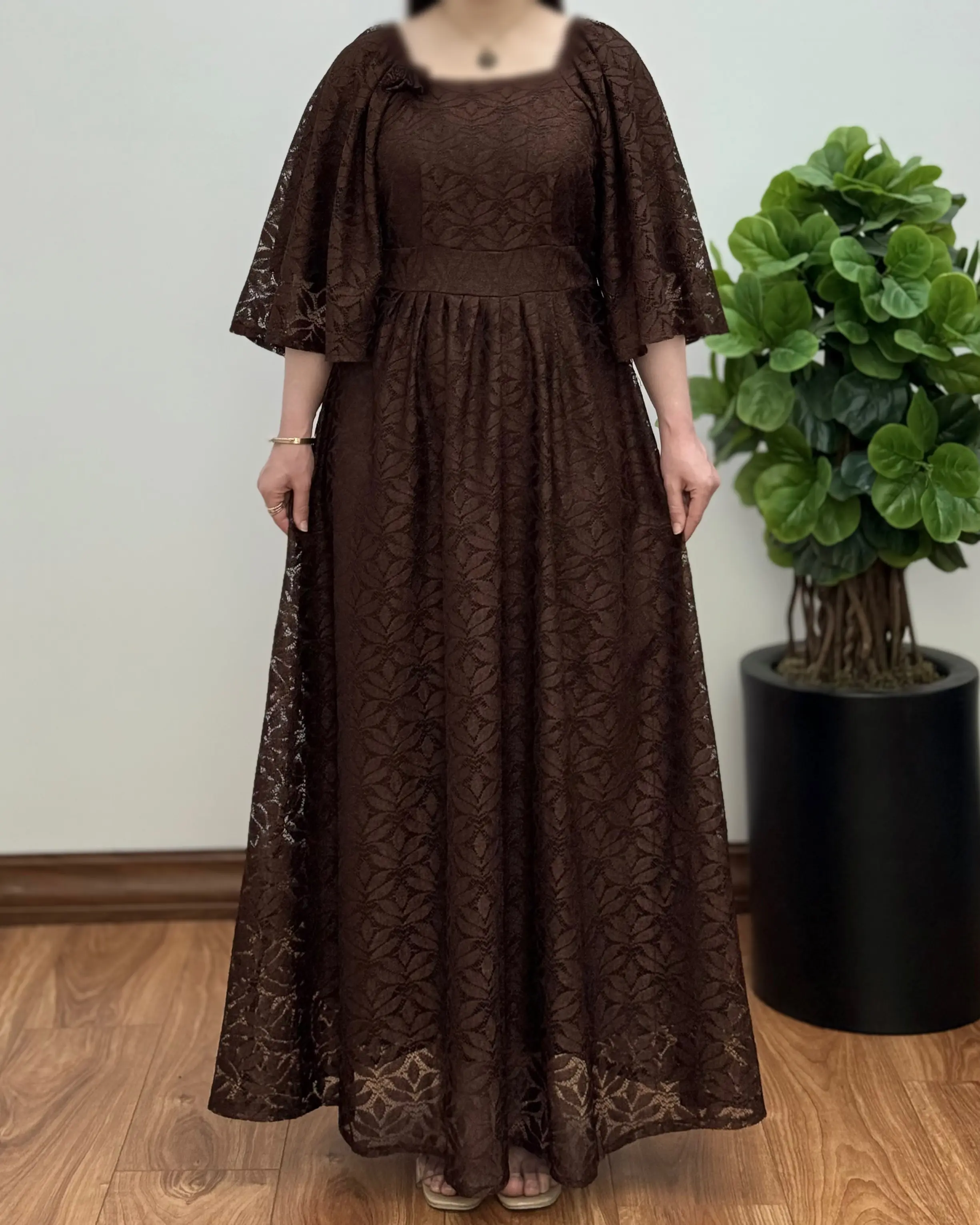 پیراهن دانتل مزونی مدل آوینا