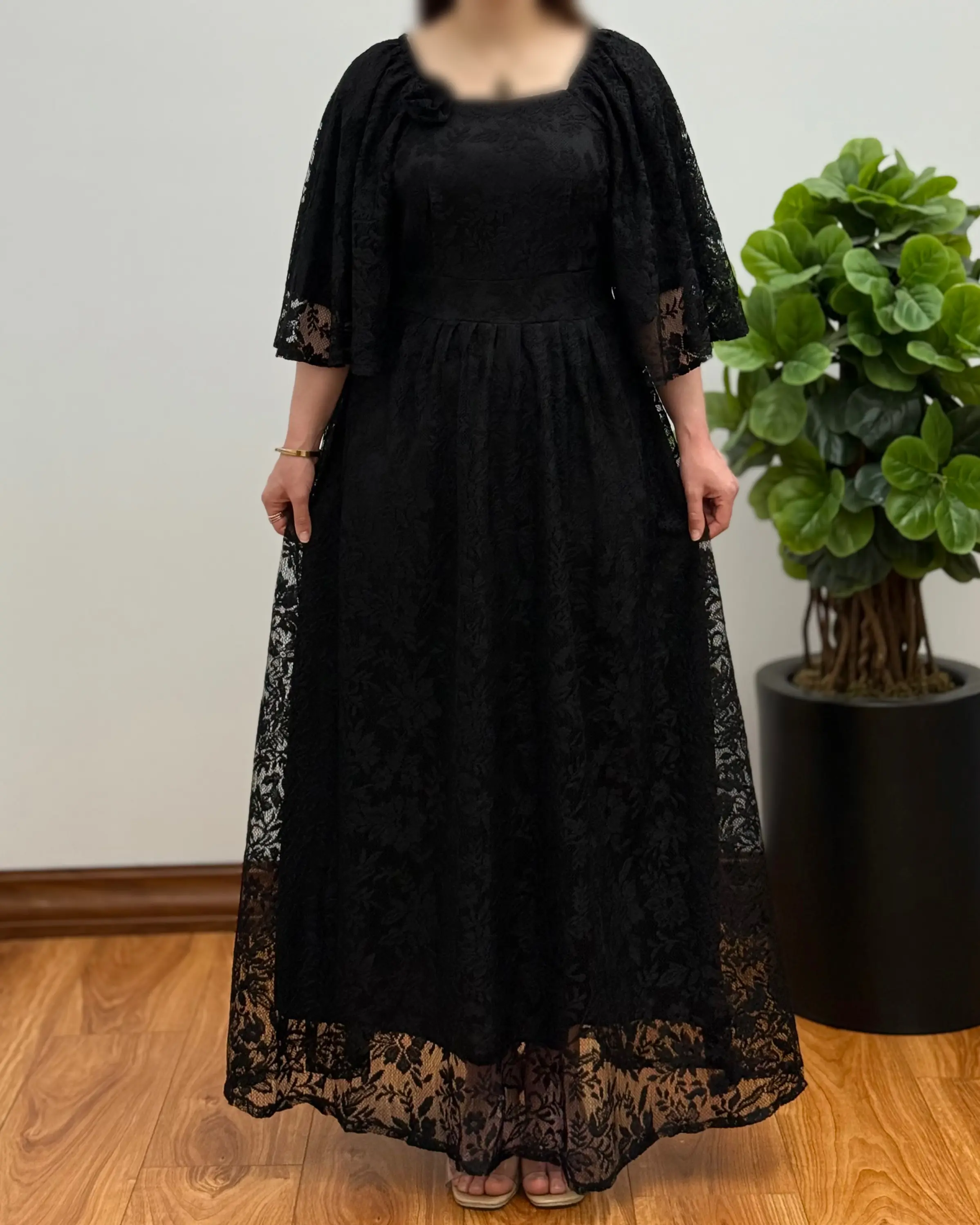 پیراهن دانتل مزونی مدل آوینا