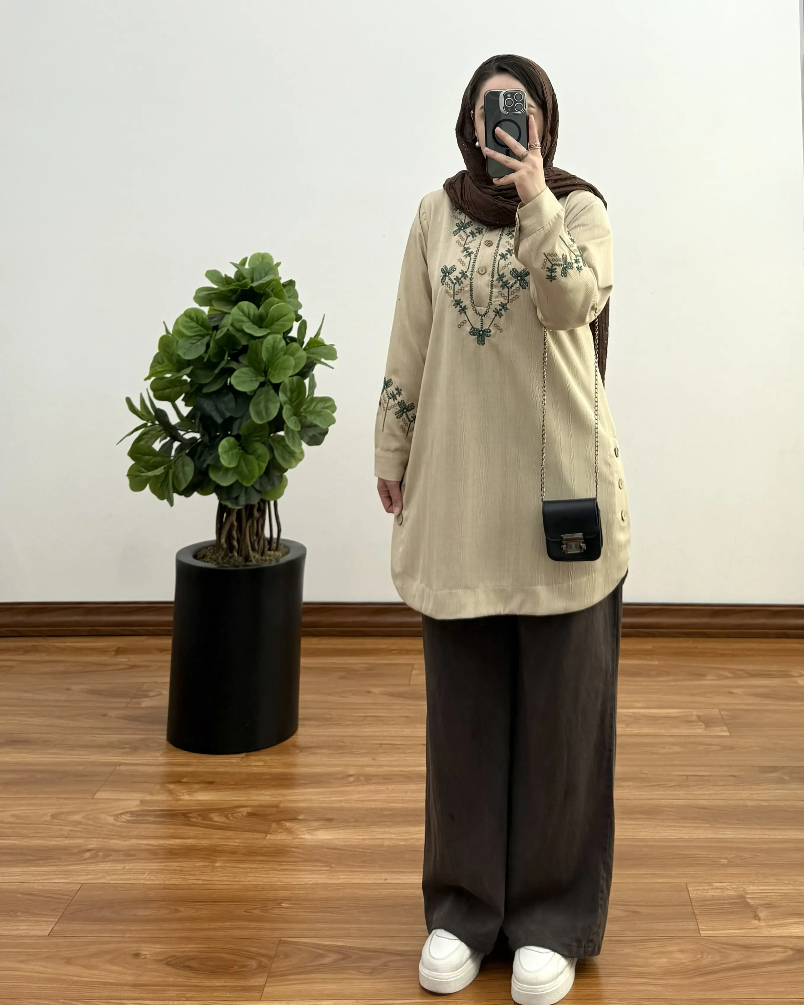 مانتو کوتاه بهاره مدل روژین